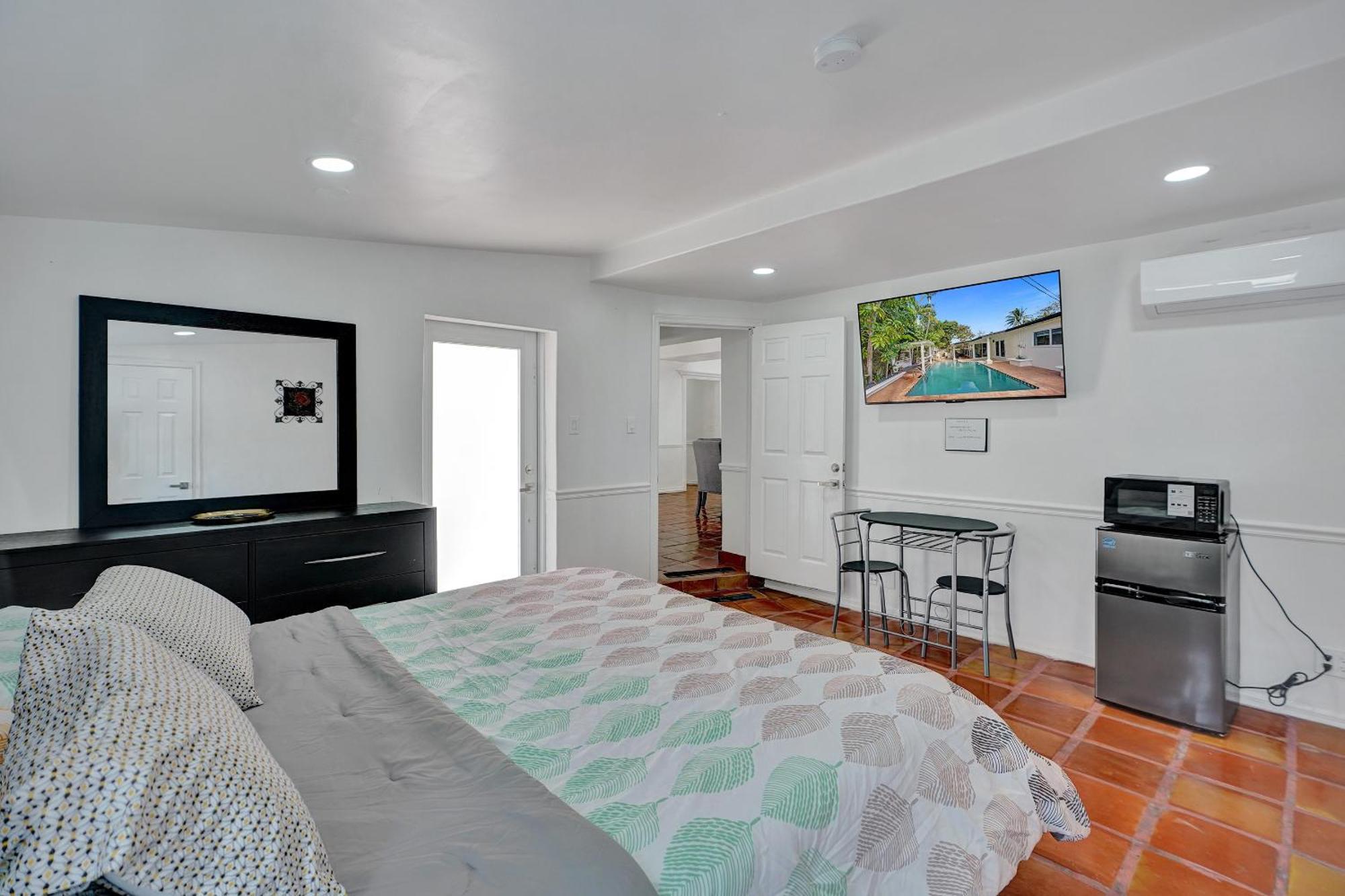 Petite Houze With Wi-Fi And Parking Villa Miami Exterior photo